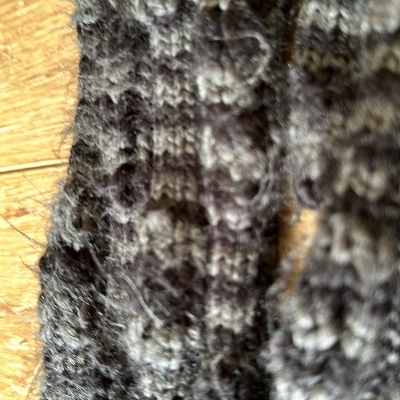 Cabi Black & Grey Whispy Crop Cardigan Sweater Size XS - Picture 6 of 9